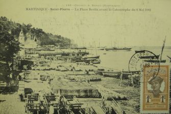 Le port de Saint-Pierre en Martinique